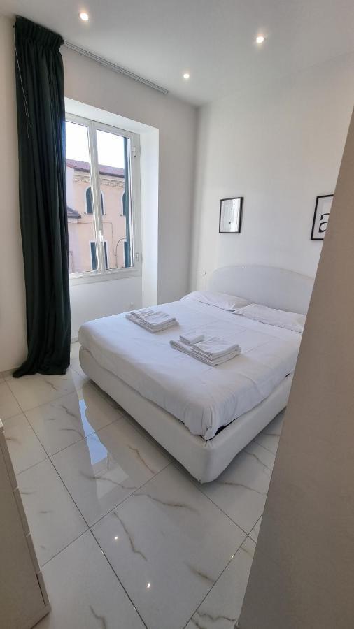 Casa Ariane Apartment Ventimiglia Bagian luar foto